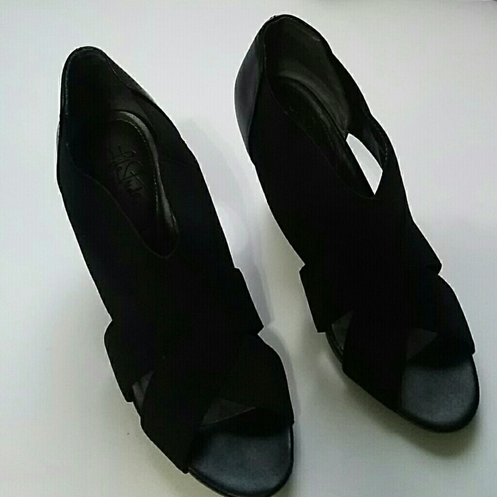 Black (Sexy) Lifestride Shoes